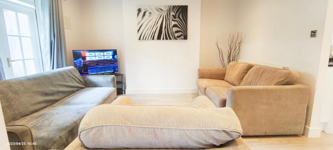 Daisy Garden In Marylebone Apartment ลอนดอน ภายนอก รูปภาพ